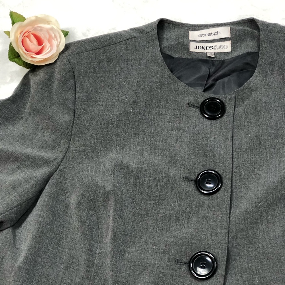 Jones & Co Gray Work Blazer Big Black Buttons size 12 - Picture 3 of 9